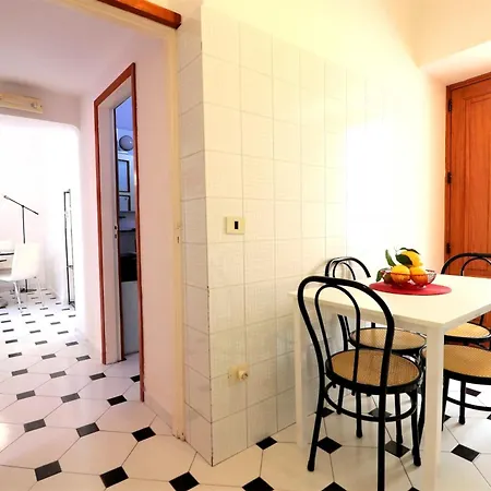 Estate4home - Hearts Апартаменти *