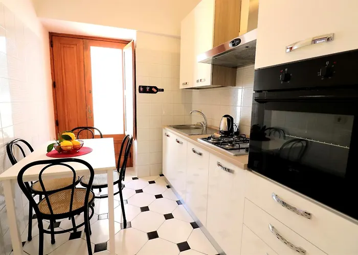 Estate4home - Hearts Apartment Sorrento