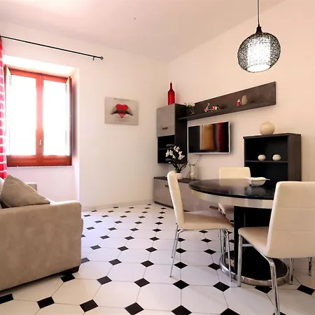 Estate4home - Hearts Apartment *