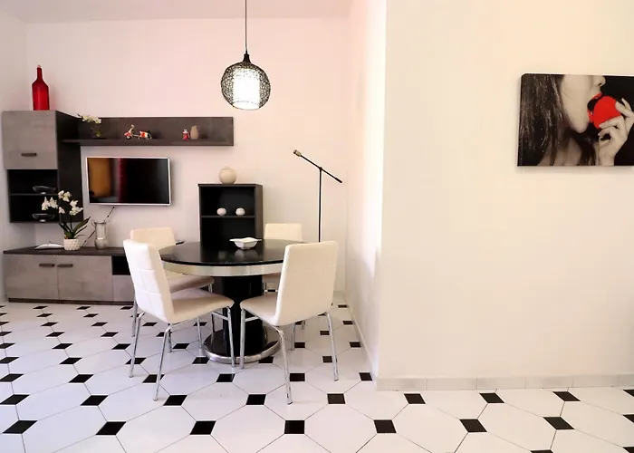 Estate4home - Hearts * Sorrento