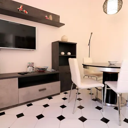 Estate4home - Hearts Lägenhet Sorrento