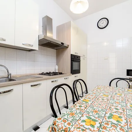 Estate4home - Hearts Lägenhet